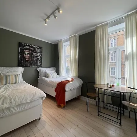 Lovely Central Apartment With Two Large Bedrooms Nearby Oslo Opera, Vis A Vis Botanical Garden Exterior photo
