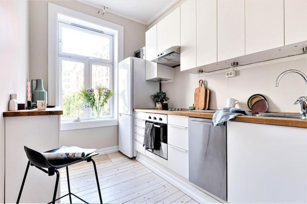 Lägenhet Lovely With Two Large Bedrooms Nearby Opera, Vis A Vis Botanical Garden